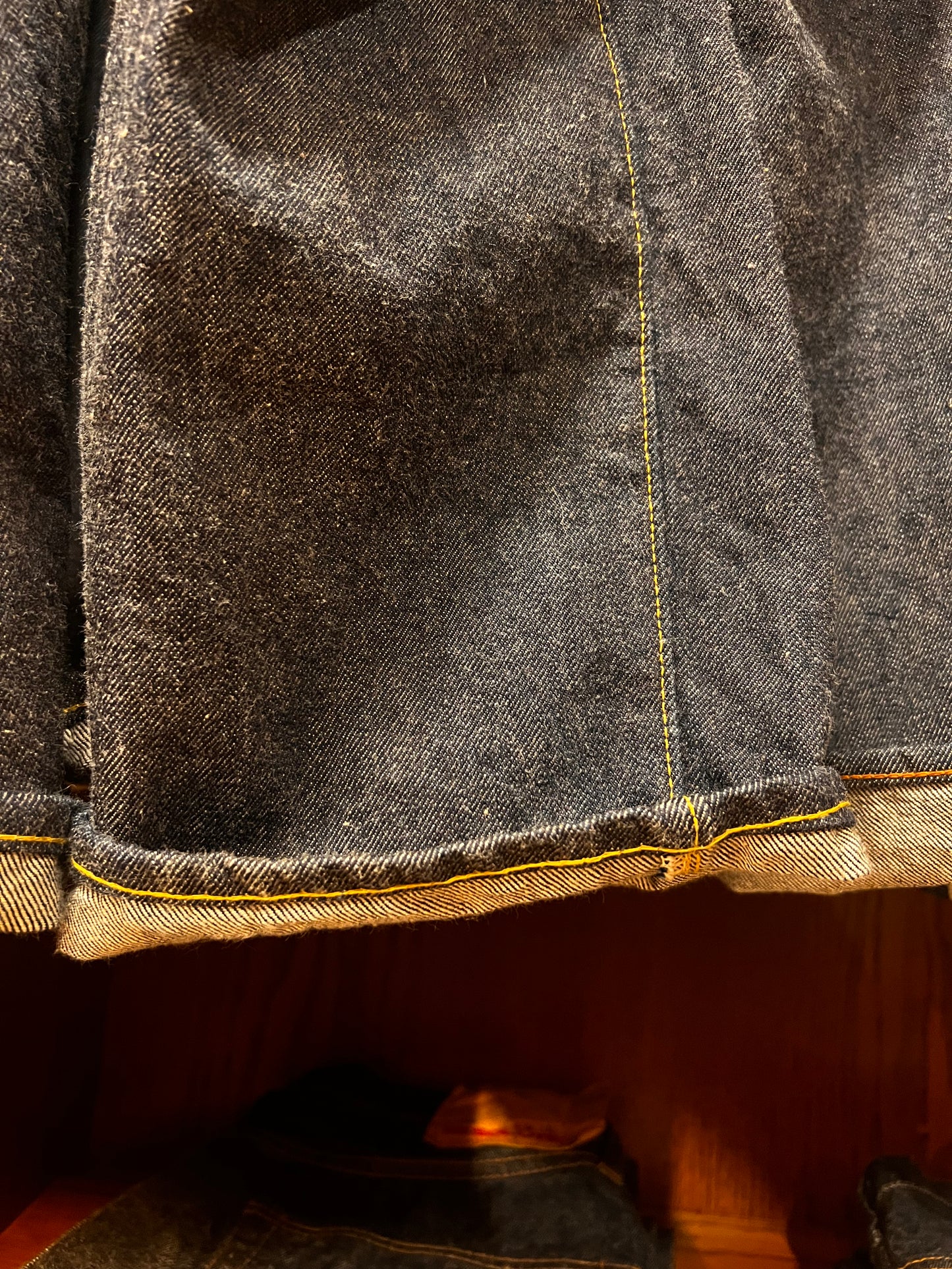 RESOLUTE 710-2 selvedge denim Black